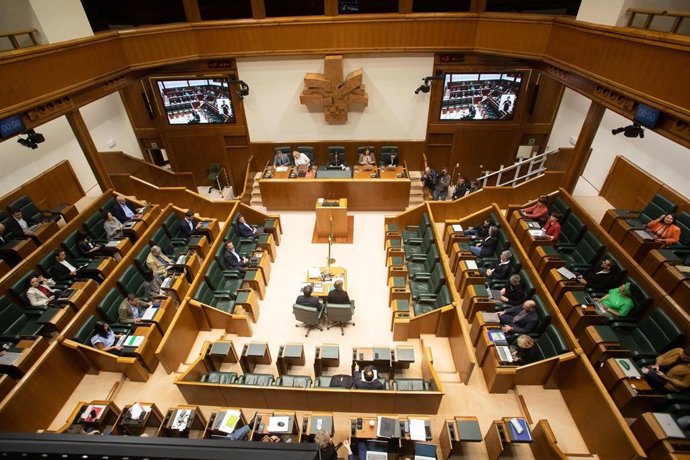 El Pleno ha debatido sobre la protección de las personas que residen en viviendas de alquiler