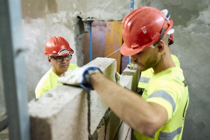 Trabajadores del sector de la construcción.