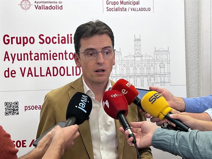Pedro Herrero, durante su atención a los medios.
