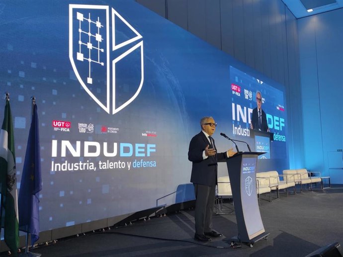 El presidente de la Diputación de Córdoba, Salvador Fuentes, participa en la segunda jornada del Congreso Indudef.
