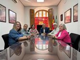 Foto: Diputación traslada a alcaldes de El Condado (Jaén) las ayudas a jóvenes de esta comarca para comprar una vivienda