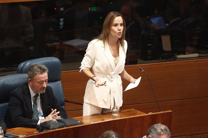 La portavoz de VOX en la Asamblea de Madrid, Isabel Pérez Moñino, durante el pleno de la Asamblea de Madrid, a 8 de octubre de 2026, en Madrid (España). 