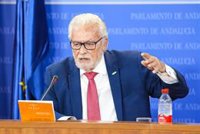 Maeztu pide "consenso" para su relevo: La Defensoría del Pueblo "no se merece tanto tiempo en funciones"