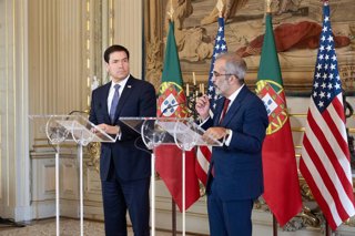 08 October 2026, Portugal, Lisbon: US Secretary of State Marco Rubio and Portuguese Minister of State and Foreign Affairs Paulo Rangel hold a joint press conference at the Palacio das Necessidades in Lisbon. Photo: Ricardo Rocha/ZUMA Press Wire/dpa