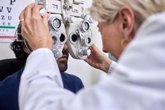Foto: Ópticos-optometristas andaluces reivindican en el Día Mundial de la Visión el "papel esencial" de la profesión