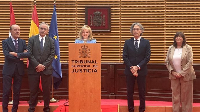 La presidenta del Tribunal Superior de Justicia de Castilla y León (TSJCyL), Ana del Ser, durante la apertura del año judicial