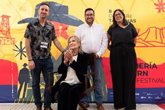 Foto: Rada Rassimov recibe el premio ‘Tabernas de Cine’ en la bienvenida del Almería Western Film Festival