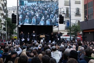 Archivo - Conmemoración del 25 aniversario del atentado contra la AMIA, Buenos Aires, Argentina