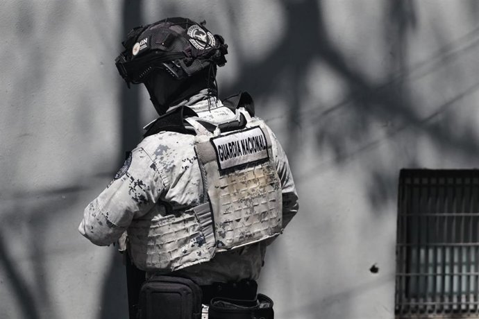 Archivo - Agente de la Guardia Nacional de México.