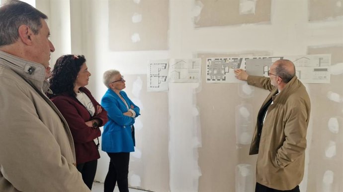 Visita a las obras del consulturio de La Manjoya.
