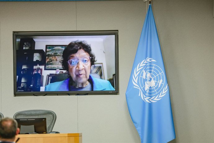 Archivo - Arquivo - 28 de outubro de 2025, Nova York, Nova York, EUA: NAVANETHEM PILLAY, da África do Sul, presidente da Comissão de Inquérito sobre o Território Palestino Ocupado, incluindo Jerusalém Oriental, e Israel, faz uma declaração à imprensa após