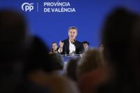 Feijóo felicita a los valencianos, "que merecen seguir creciendo, creando oportunidades y mirando al futuro"