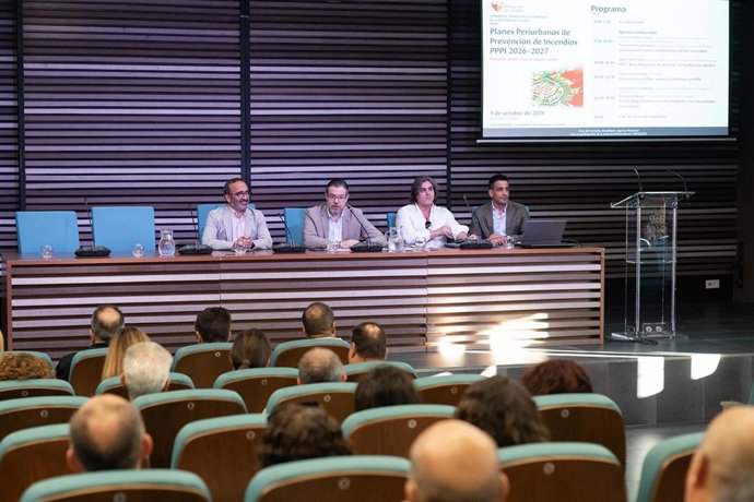 Jornada informativa sobre los Planes Periurbanos de Prevención de Incendios (PPPI), organizada por la Diputación de Cáceres en colaboración con la Junta de Extremadura y Tragsatec