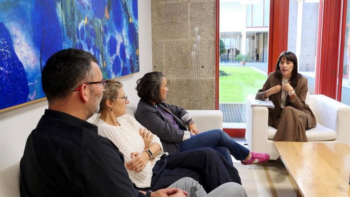 La portavoz nacional del BNG, Ana Pontón, reunida con representantes de entidades del sector de la salud mental