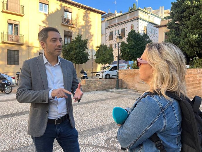 El viceportavoz del PSOE en el Ayuntamiento de Granada, Eduardo Castillo.