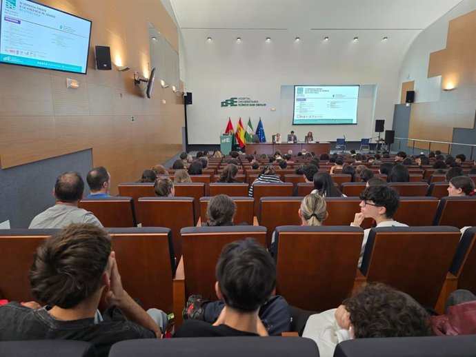Unas jornadas del Clínico San Cecilio abordan el acompañamiento frente a la violencia de género