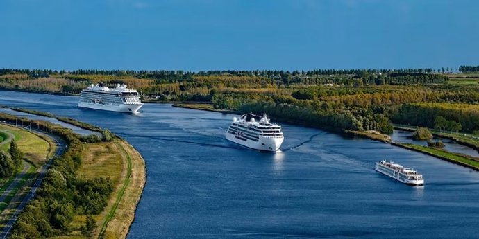 Barcos de Vikingen un crucero fluvial