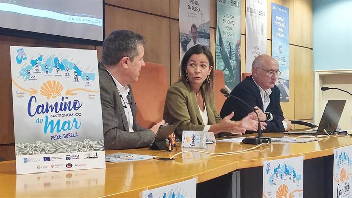 La conselleira do Mar, Marta Villaverde, participa en la presentación de la VII edición del 'Camiño Gastronómico do Mar', en Burela (Lugo)