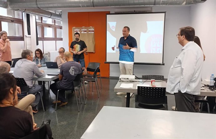 Archivo - Imágenes de la reunión entre la Diputación y Granollers