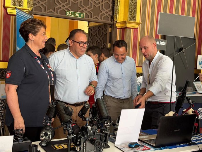 El salón, organizado por la Asociación de Buceadores Monkey Point, aborda durante sus tres jornadas diferentes aspectos relacionados con el buceo, desde el material y las actividades hasta la formación, la seguridad y la innovación