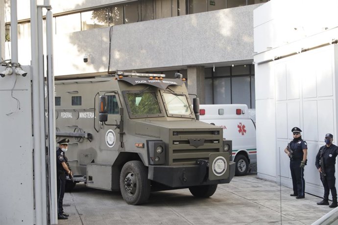 Archivo - Arquivo - 5 de janeiro de 2023, Cidade do México, México: Sob forte escolta, o líder do cartel de Sinaloa, Ovidio Guzmán López, filho do ex-barão da droga Joaquín Guzmán Loera, conhecido como “El Chapo”, é transferido da Promotoria Especializada