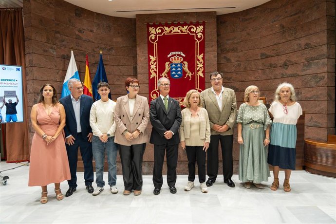 Acto institucional celebrado en el Parlamento de Canarias con motivo del Día de la Salud Mental