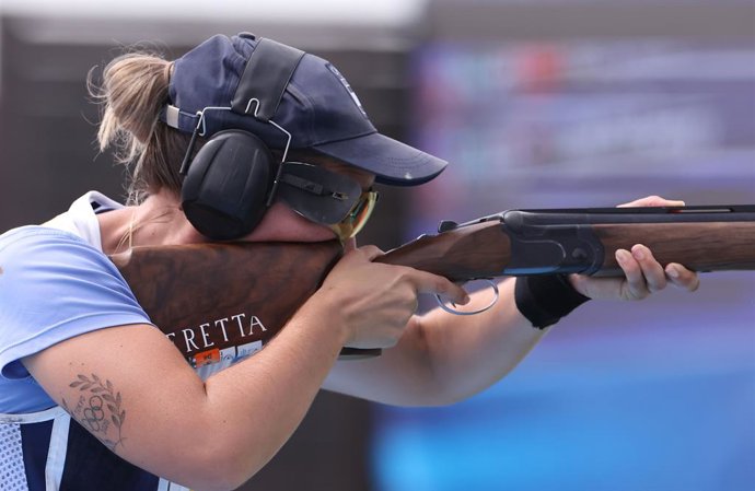 Archivo - CHATEAUROUX, July 31, 2024  -- Fatima Galvez of Spain competes during the trap women's final of shooting at the Paris 2024 Olympic Games in Chateauroux, France, on July 31, 2024.