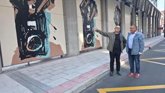 Foto: Avilés restaura el icónico mural 'El bosque encantado' de Carlos Suárez en su 25º aniversario