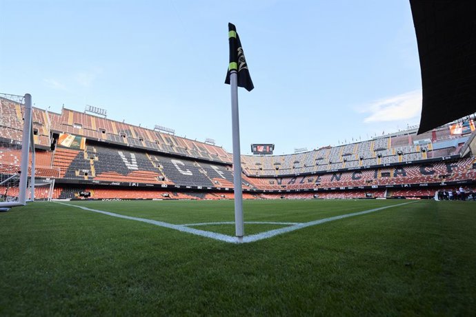 Archivo - Arquivo - Vista geral do interior do estádio antes da partida da Liga Espanhola, LaLiga EA Sports, disputada entre o Valencia CF e o Athletic Club Bilbao no Estádio Mestalla, em 20 de setembro de 2025, em Valência, Espanha.