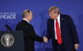 Foto: Trump anuncia que Rusia suministrará más de 300.000 toneladas de diésel al mercado global y de EEUU