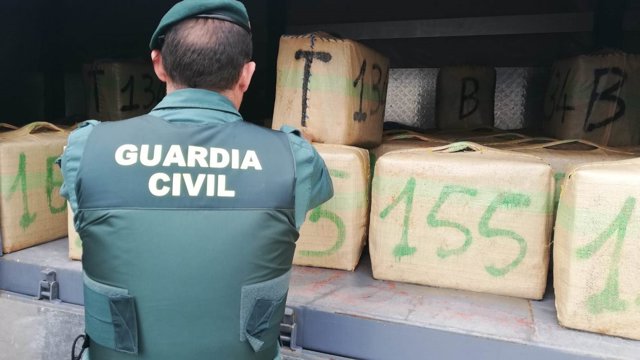Archivo - Droga alijada en las costas de Cádiz