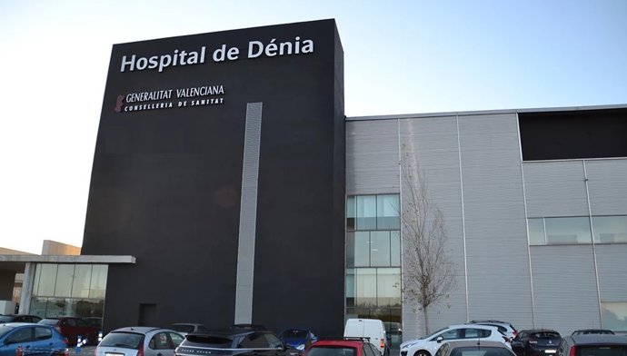 Archivo - Fachada del Hospital de Dénia