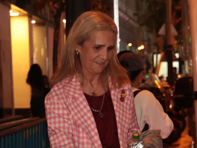 La infanta Elena, su esperada y tajante reacción al ser preguntada por Bárbara Rey