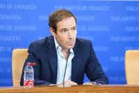 Cortés considera que las políticas "de pancarta de extrema izquierda" de Montero van "a perjudicar a los más humildes"