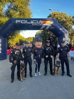 El Parque José Antonio Labordeta ha sido este año el escenario de la carrera, cuyo recorrido para adultos ha alcanzado los 5 kilómetros de distancia.