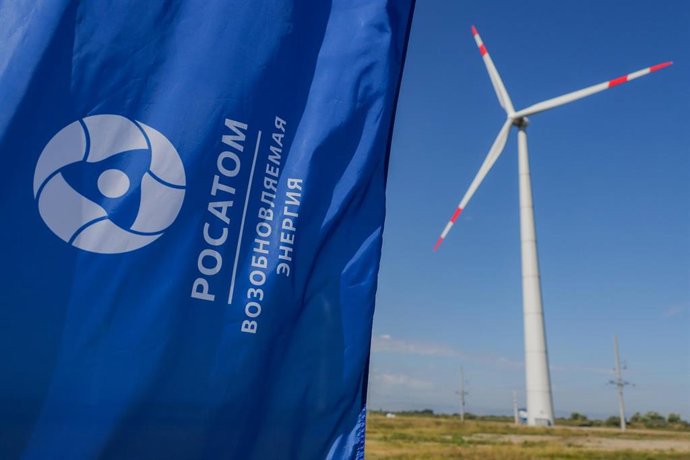 Archivo - Logotipo de la energética rusa Rosatom (archivo)