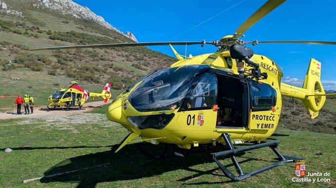 Rescatado un jinete de unos 70 años tras caer de un caballo en una zona de montaña de San Emiliano (León)