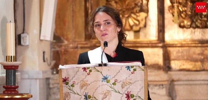 La presidenta de la Comunidad de Madrid, Isabel Díaz Ayuso, es investida en Madrigal de las Altas Torres (Ávila) Dama de Honor del Capítulo de la Reina Isabel la Católica