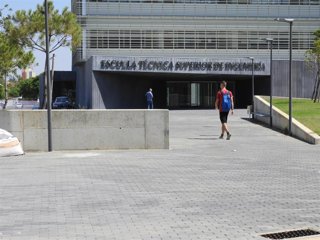 Archivo - Escuela de Ingeniería de la UHU, en el Campus del Carmen./archivo
