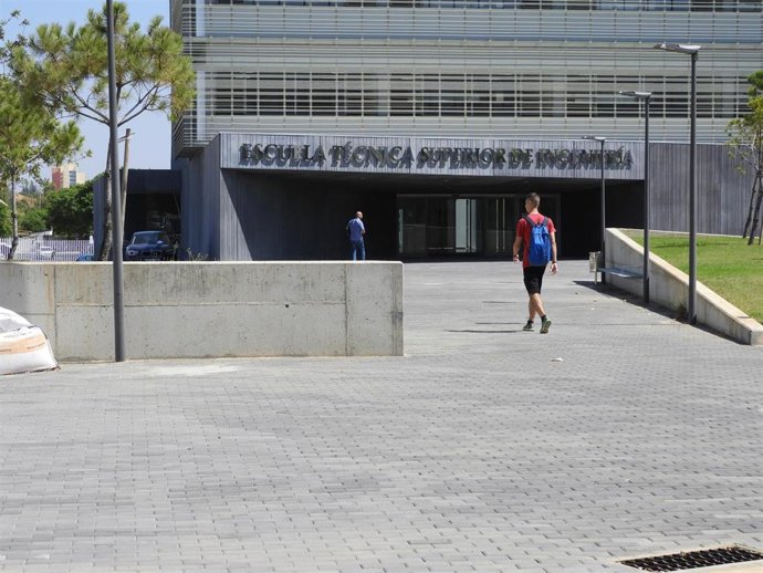 Archivo - Escuela de Ingeniería de la UHU, en el Campus del Carmen./archivo