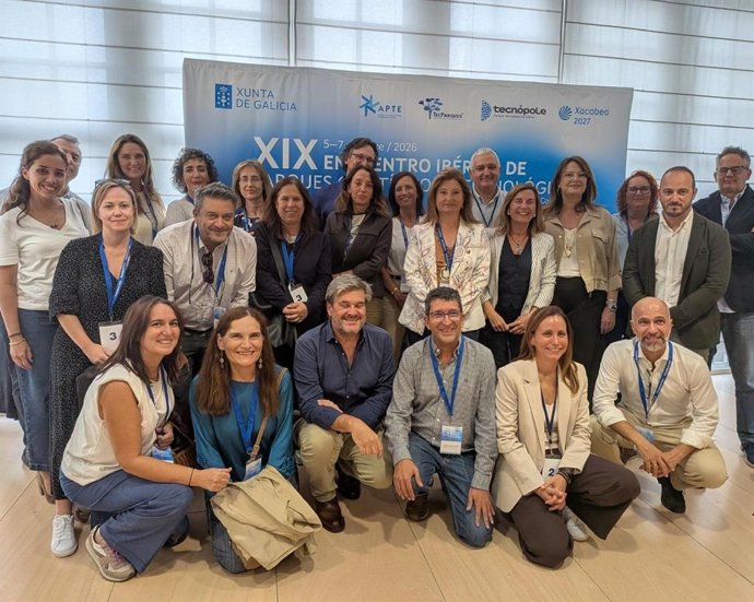 Geolit participa en un encuentro de parques tecnológicos dedicado a la defensa e inteligencia artificial celebrado en Santiago de Compostela.
