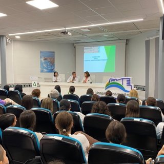 Acto de bienvenida a estudiantes de Formación Profesonal en el Hospital Poniente.