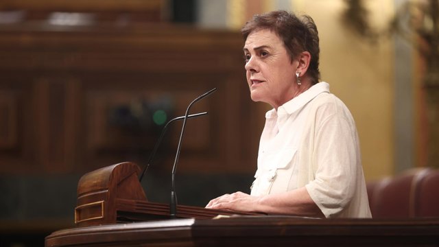 Archivo - La portavoz de EH Bildu, Mertxe Aizpurua, interviene durante una sesión plenaria en el Congreso de los Diputados
