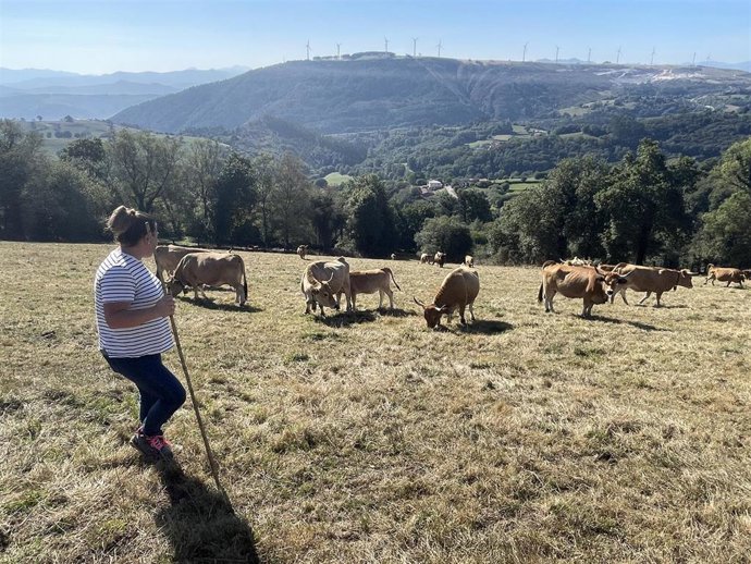 Una ganadera en Asturias