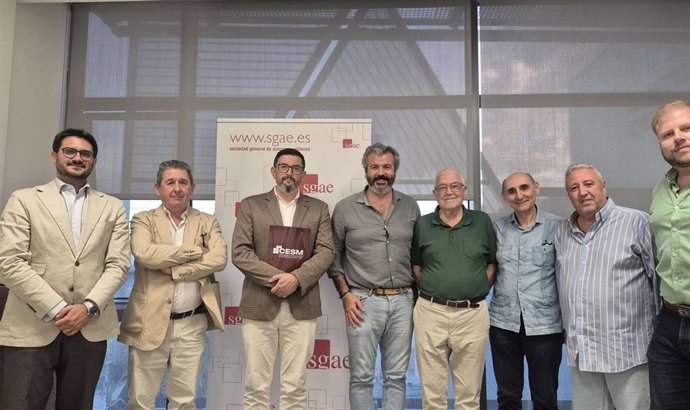 Reunión de la Asociación de Compositores de Música Sacra Procesional (Musapro), la Confederación Española de Sociedades Musicales (CESM) y la Sociedad General de Autores y Editores (SGAE) en Sevilla.