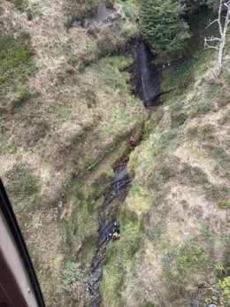 Rescate del hombre en el barranco Pico Canales