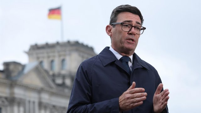 El primer ministro británico, Andy Burnham, en su reciente visita a Berlín