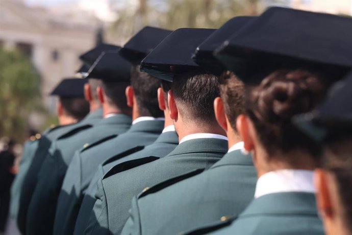 Agentes de la Guardia Civil en un acto en Cádiz. ARCHIVO.