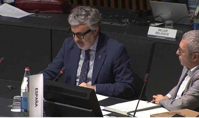 El consejero de Movilidad, Alejandro Calvo, en el Consejo de Medio Ambiente de la UE, celebrado en Luxemburgo.