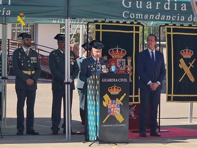 Celebración del día de la Virgen del Pilar, patrona de la Guardia Civil, en la comandancia de Almería.